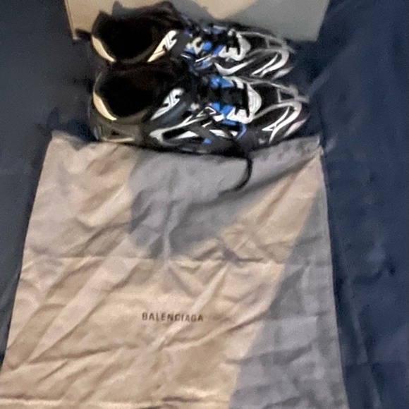 Balenciaga Drive Sneaker-USED - Picture 3 of 12